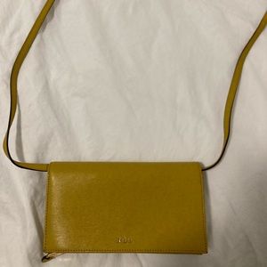 Ralph Lauren crossbody , like new. It’s a mustard yellow